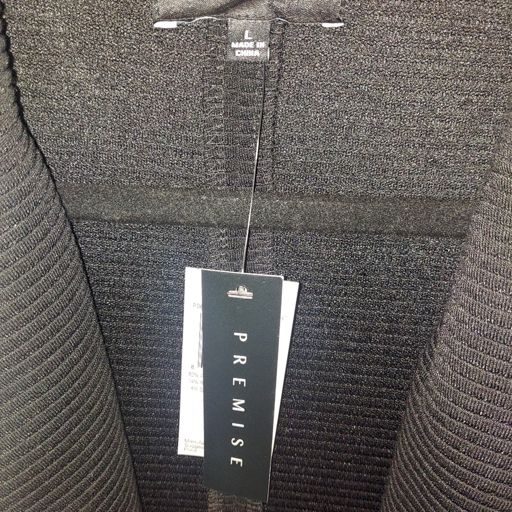 Blazer - Picture 2 of 3
